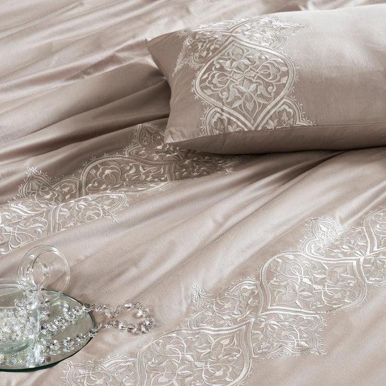 Embroidered beige luxury duvet set | Raghuvir Lifestyle Embroidered beige luxury duvet set