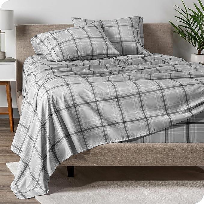 Yarn dyed sheet set in grey plaid | Raghuvir Lifestyle Yarn dyed sheet set in grey plaid