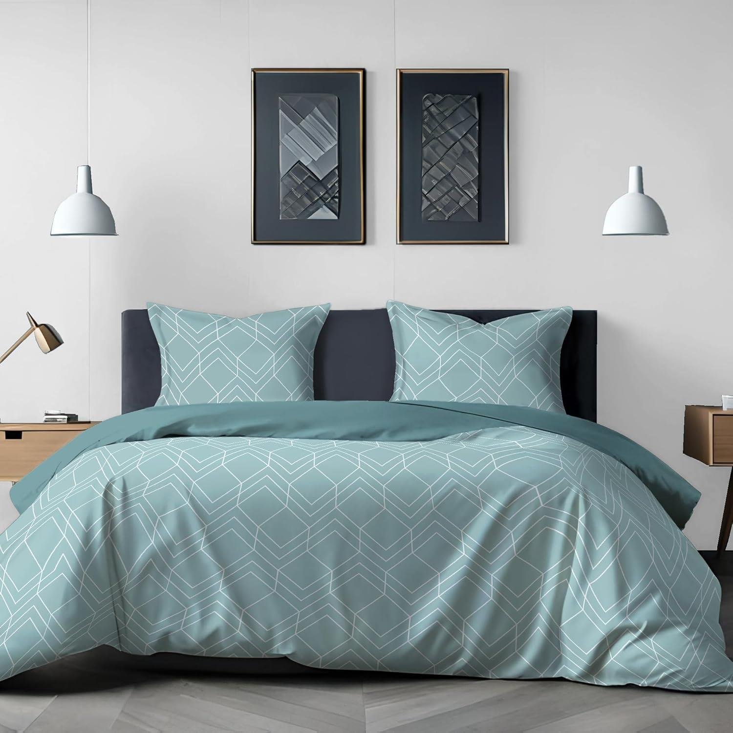 Quilted bedspread set in turquoise | Raghuvir Lifestyle Quilted bedspread set in turquoise